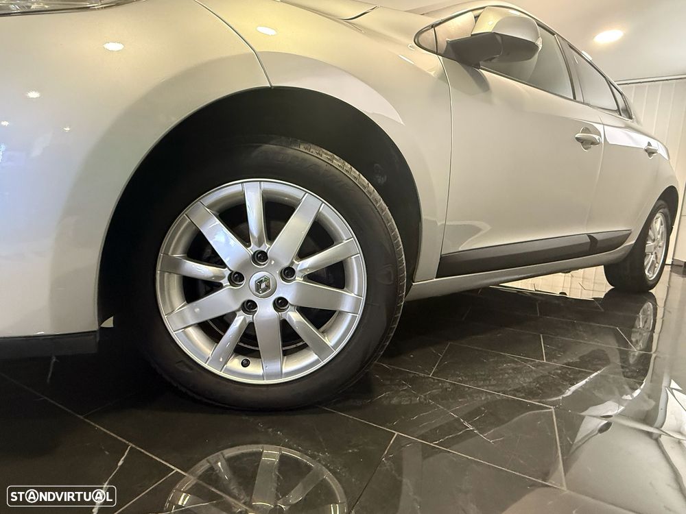 Renault Mégane 1.5 dCi Luxe - 19