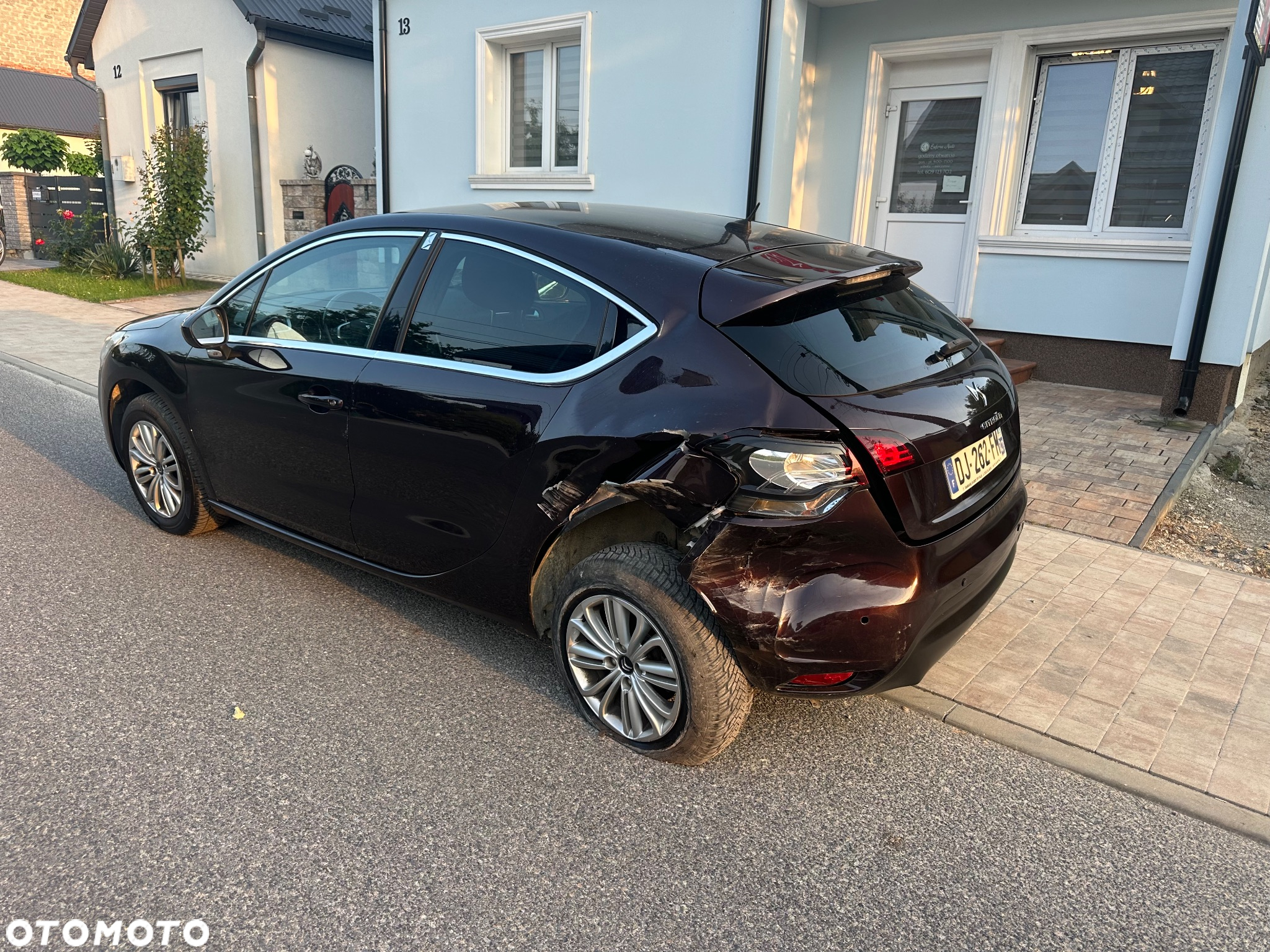 Citroën DS4 e-HDi 115 SoChic - 5