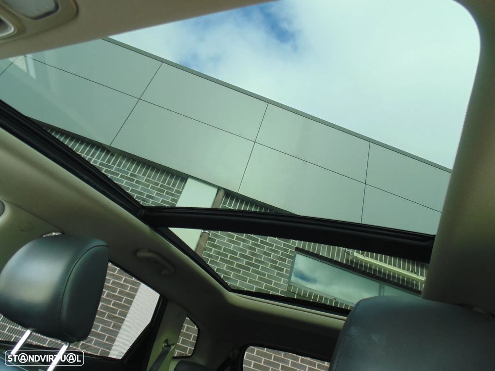 Kia Carens 1.7 CRDi ISG TX - 35