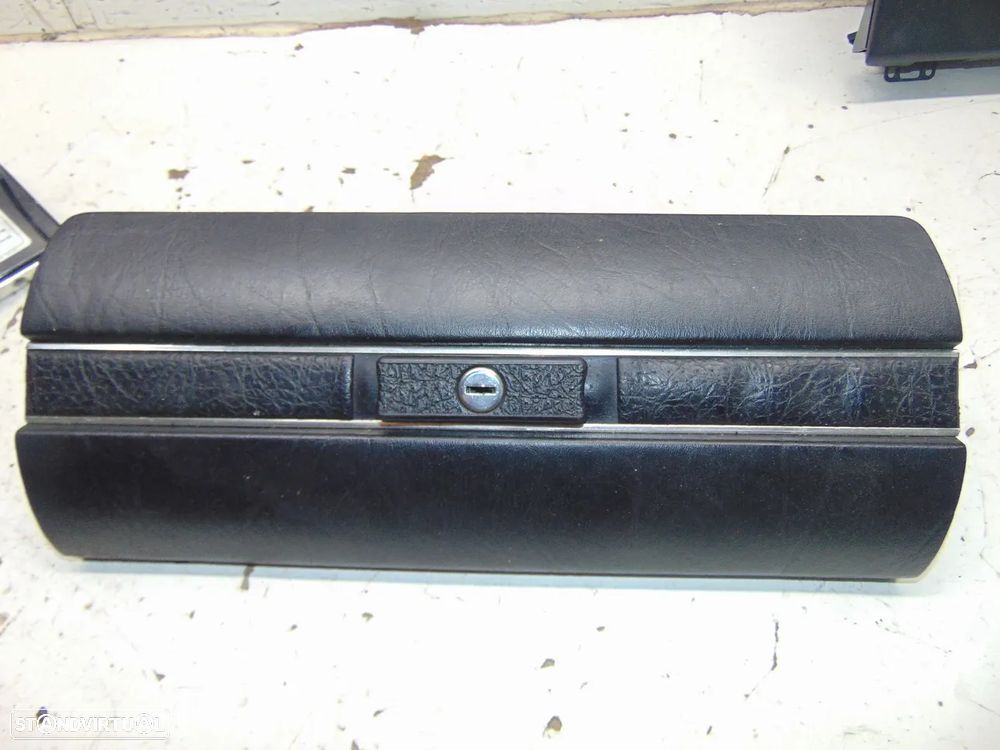 Mercedes W114/115/123 W201/190 tampas porta luvas - 7