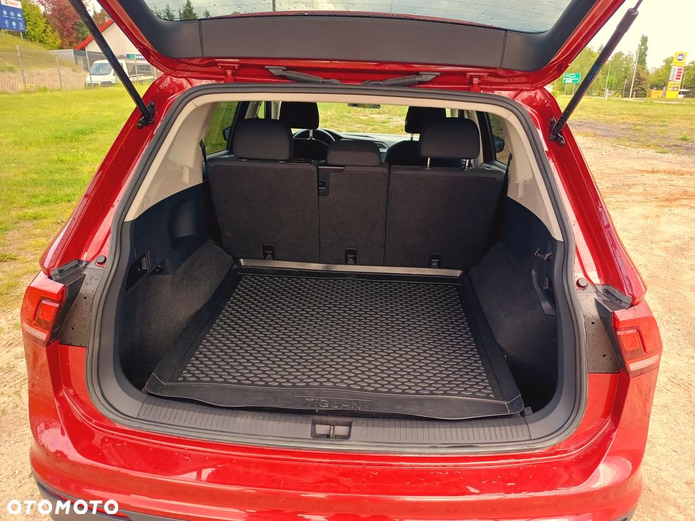 Volkswagen Tiguan - 19