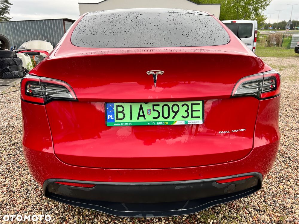 Tesla Model Y Long Range Dual Motor AWD - 6