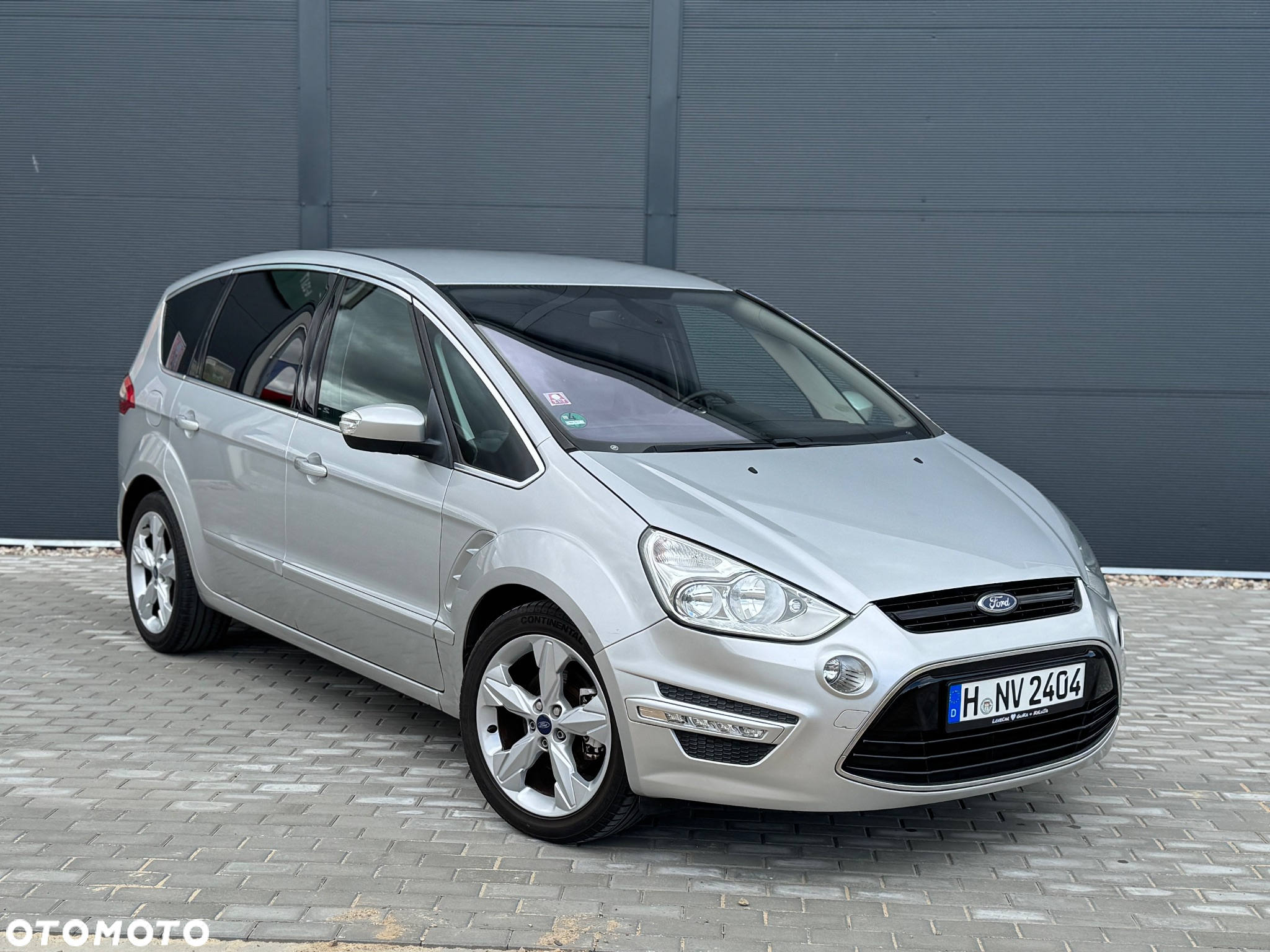 Ford S-Max - 13
