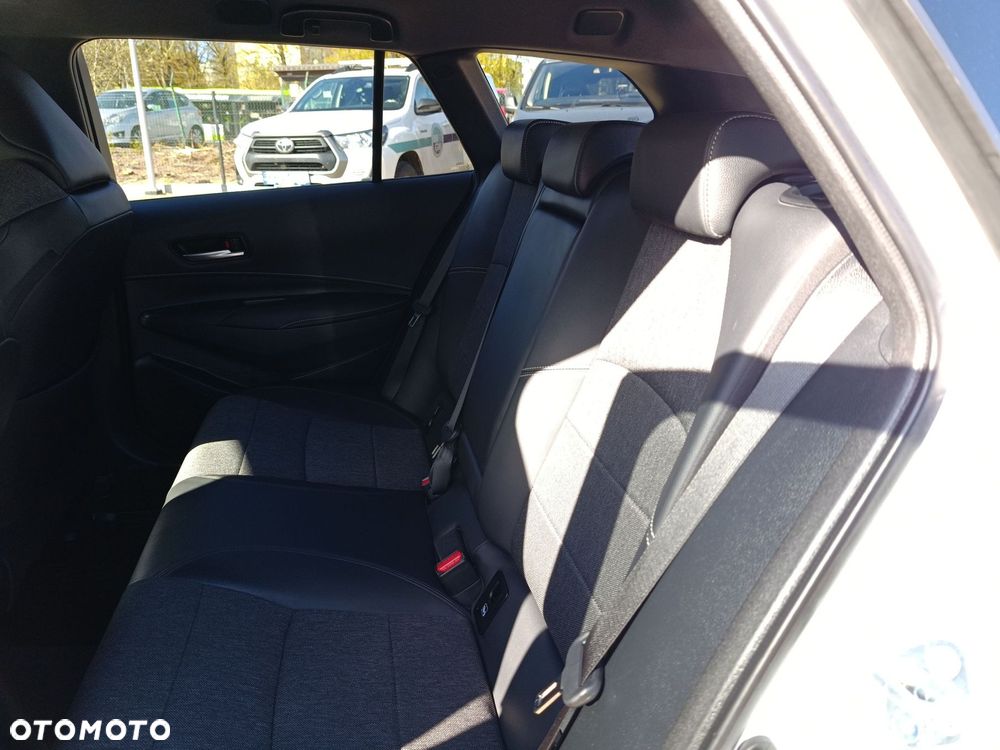 Toyota Corolla 1.8 Hybrid Style - 14