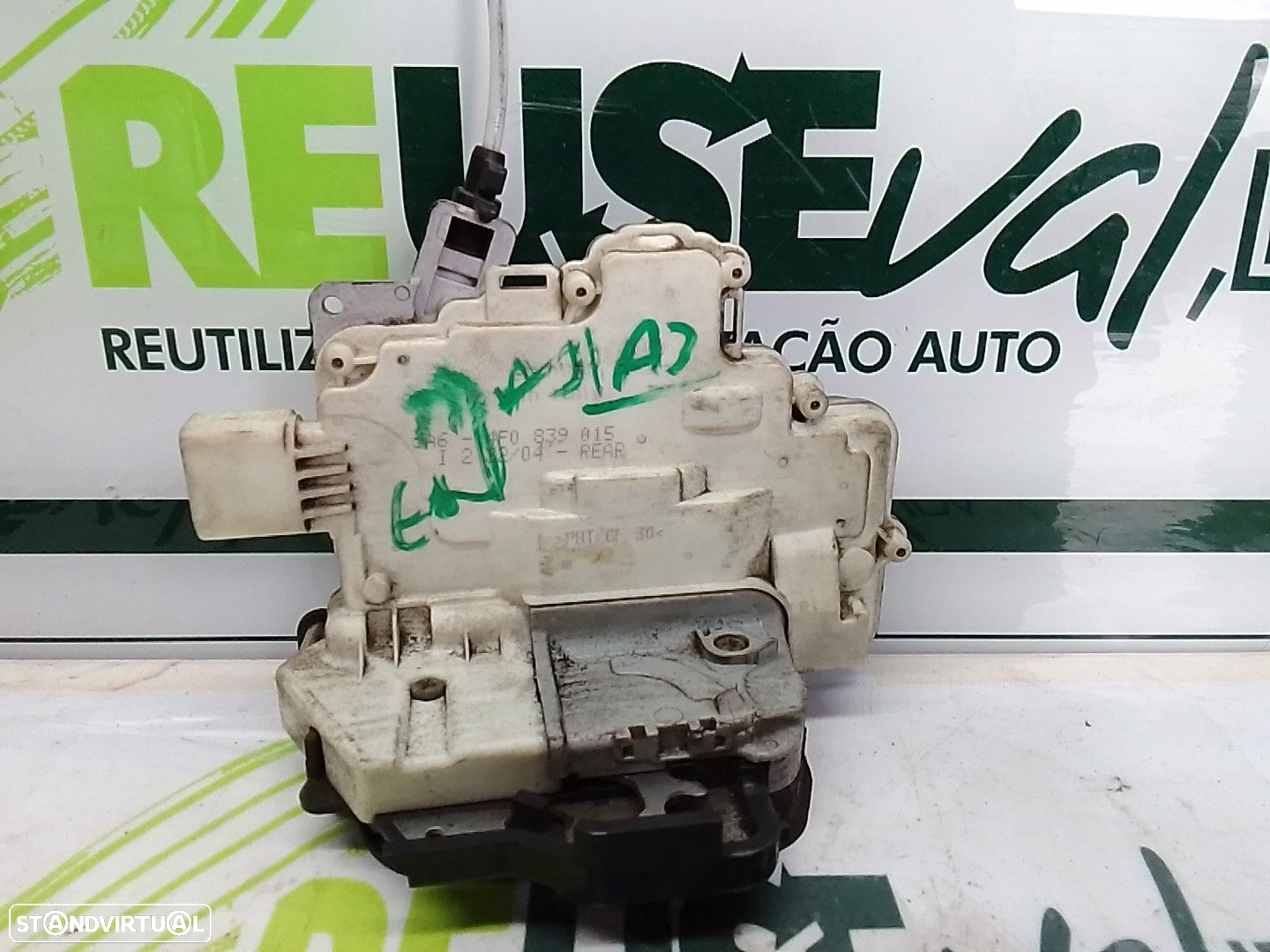 Fecho Da Porta Trás Esq Audi A3 (8P1) - 2