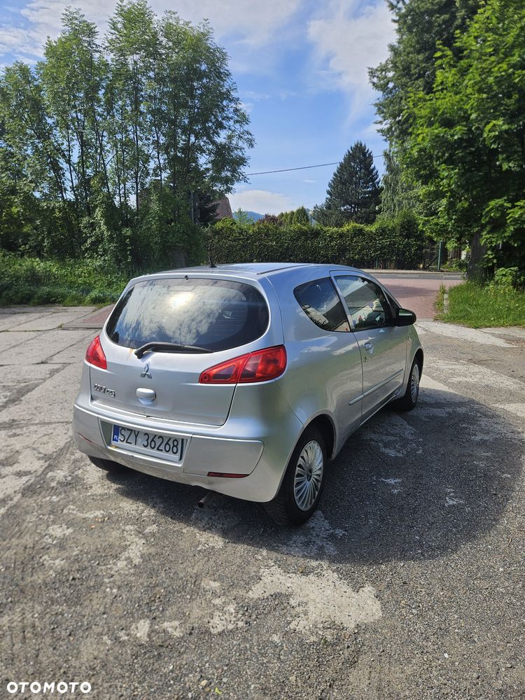 Mitsubishi Colt - 5