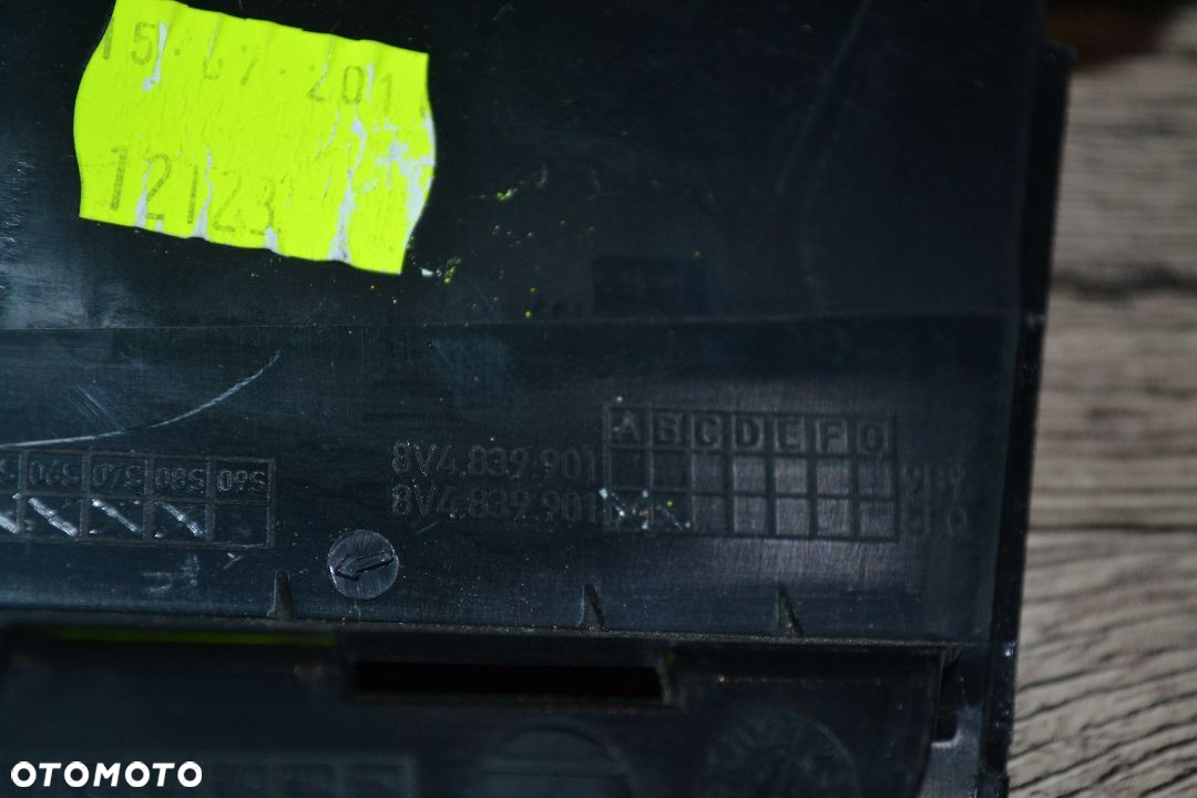 AUDI A3 8V OSŁONA SŁUPKA DRZWI LEWY TYŁ 8V4839901A POŁYSK - 3