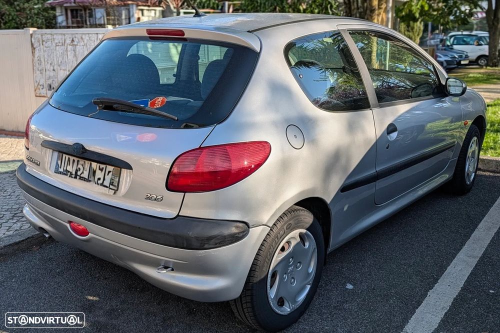 Peugeot 206 1.1 XR - 2
