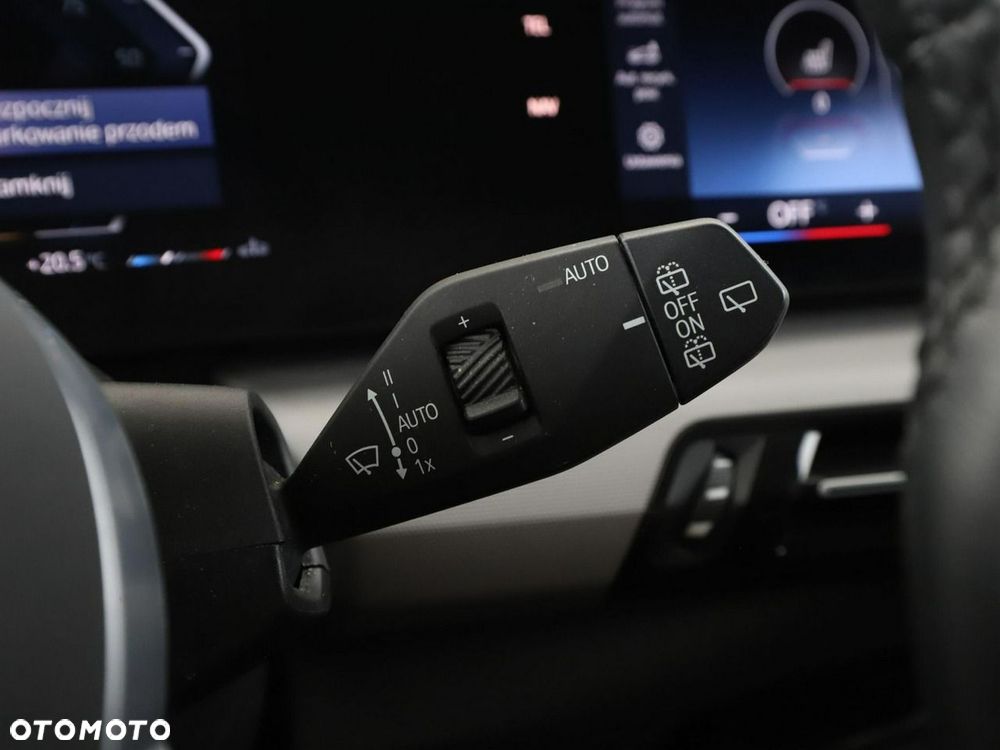 BMW Seria 2 218d - 31