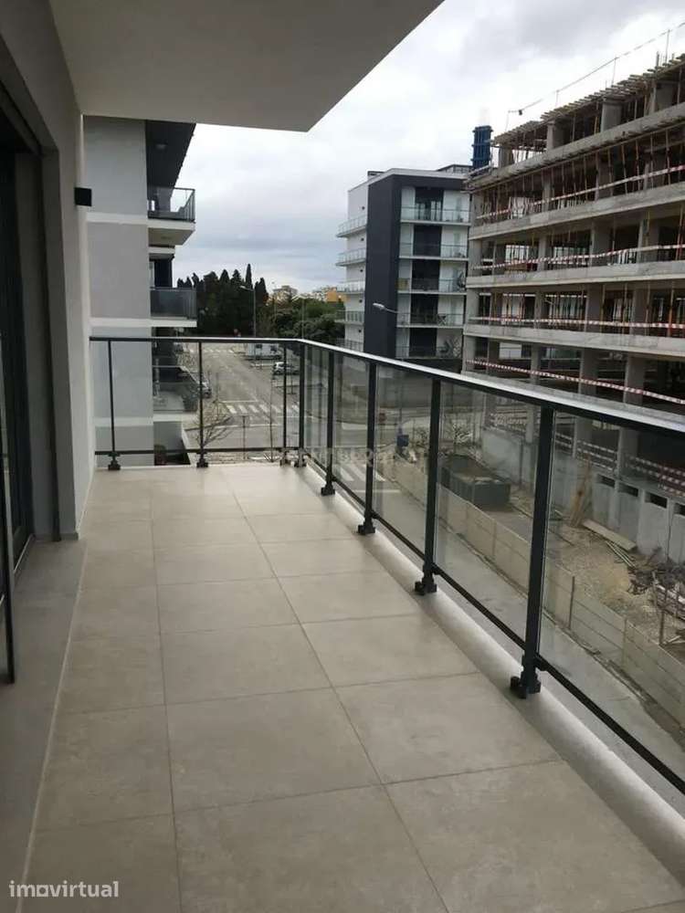 Apartamento T3 para arrendar em condomínio privado na Quinta da Trinda - Grande imagem: 5/21