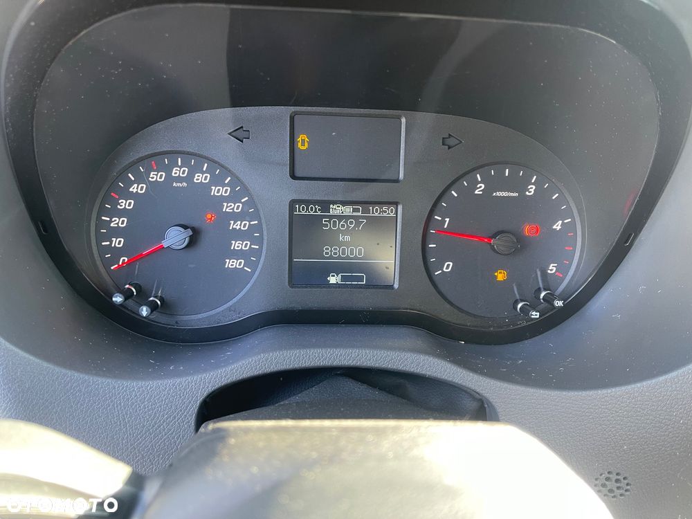 Mercedes-Benz Sprinter - 23
