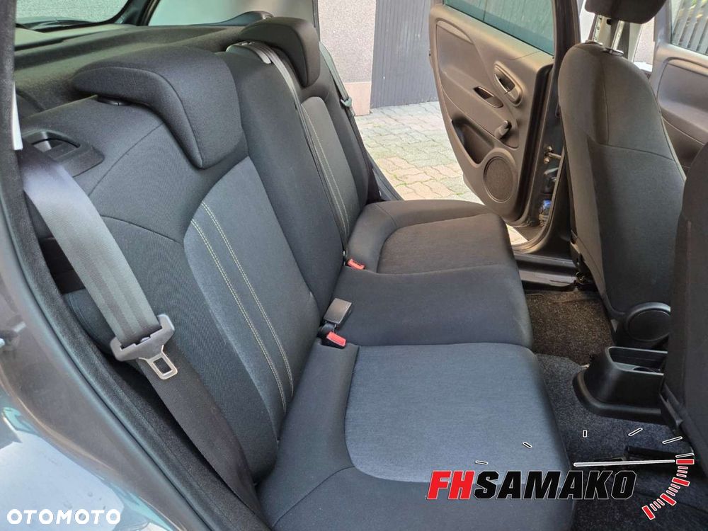 Fiat Punto 1.2 Young - 25
