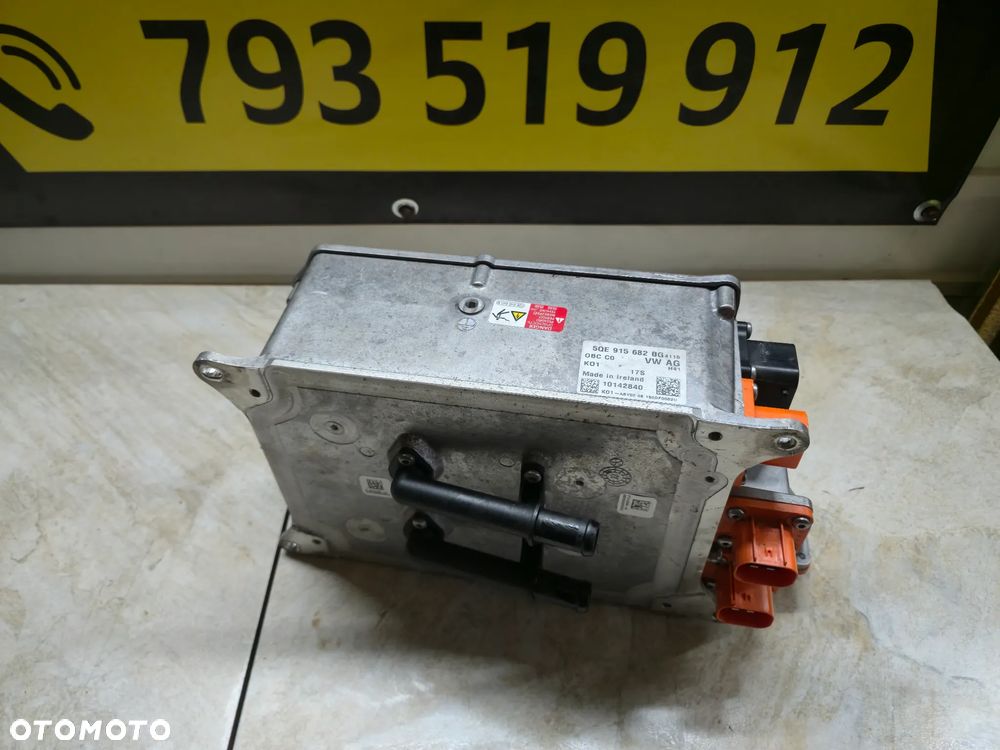 AUDI VW SKODA ŁADOWARKA MODUŁ ŁADOWANIA BATERII - 1