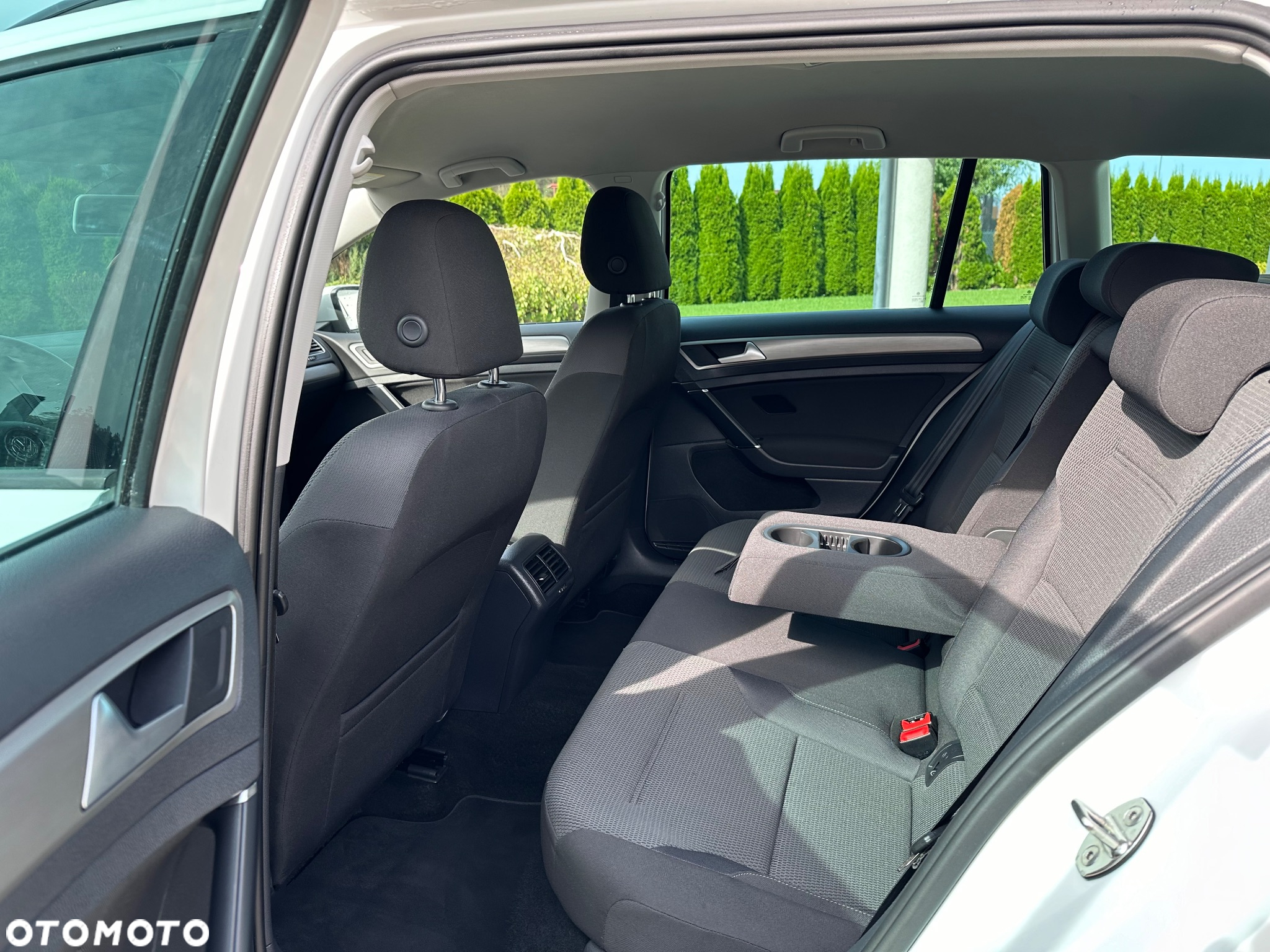 Volkswagen Golf - 20