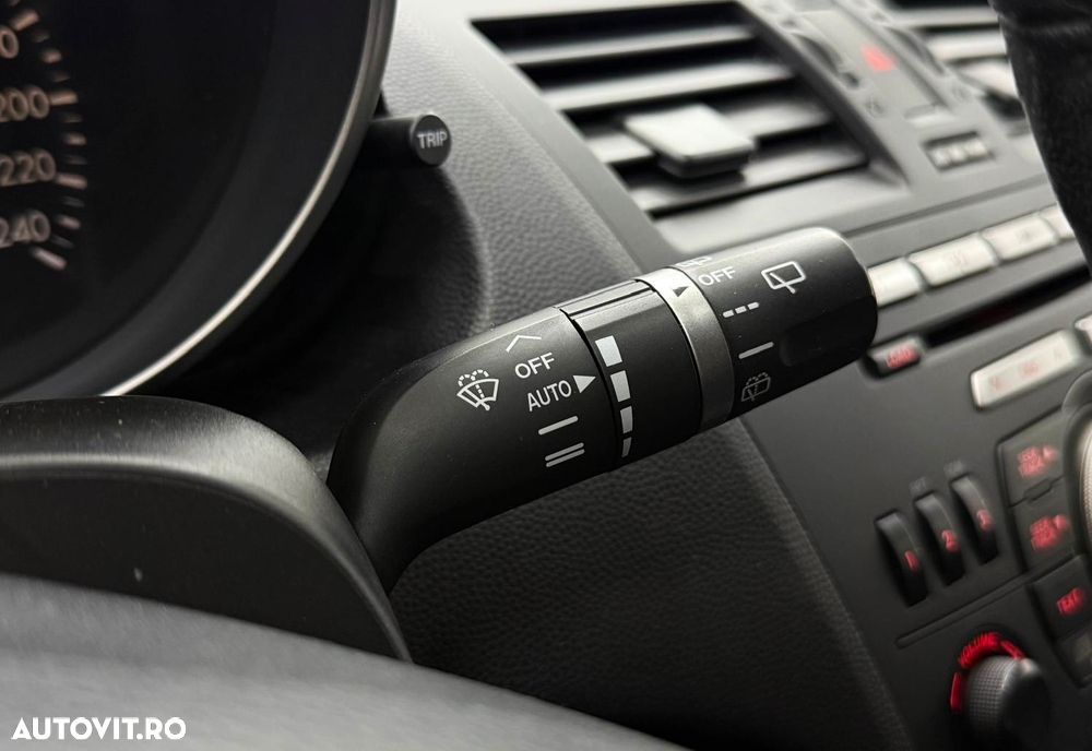 Mazda 3 1.6 MZ-CD DPF Exclusive-Line - 24