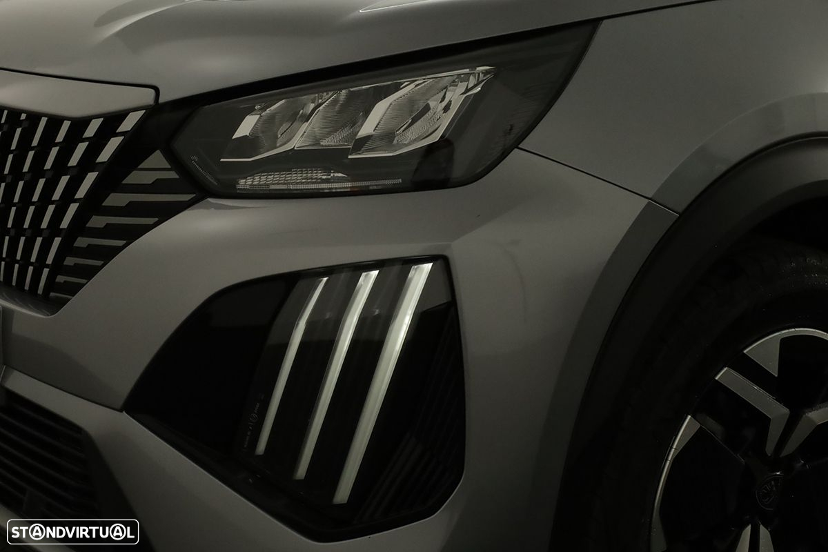 Peugeot 2008 1.2 PureTech Allure EAT8 - 6