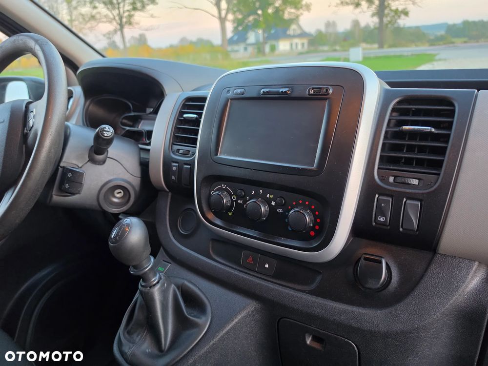 Renault Trafic - 15