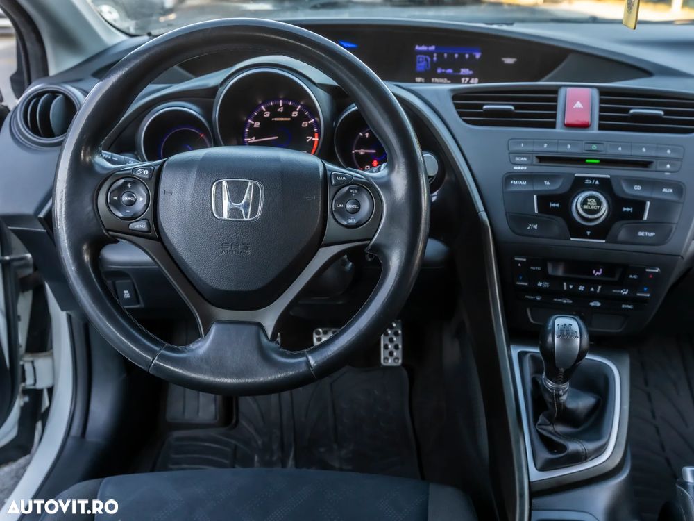 Honda Civic 1.8 i-VTEC MT Executive - 16