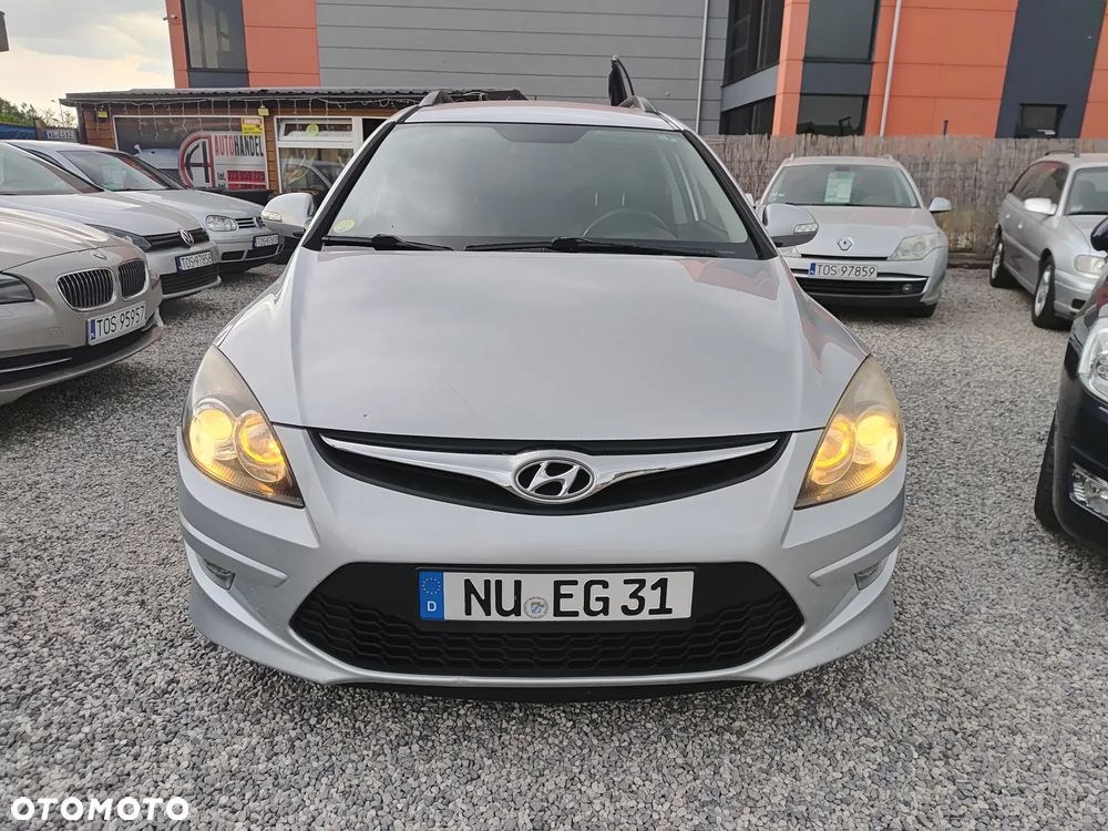 Hyundai i30 1.6 CRDi Blue Style - 1