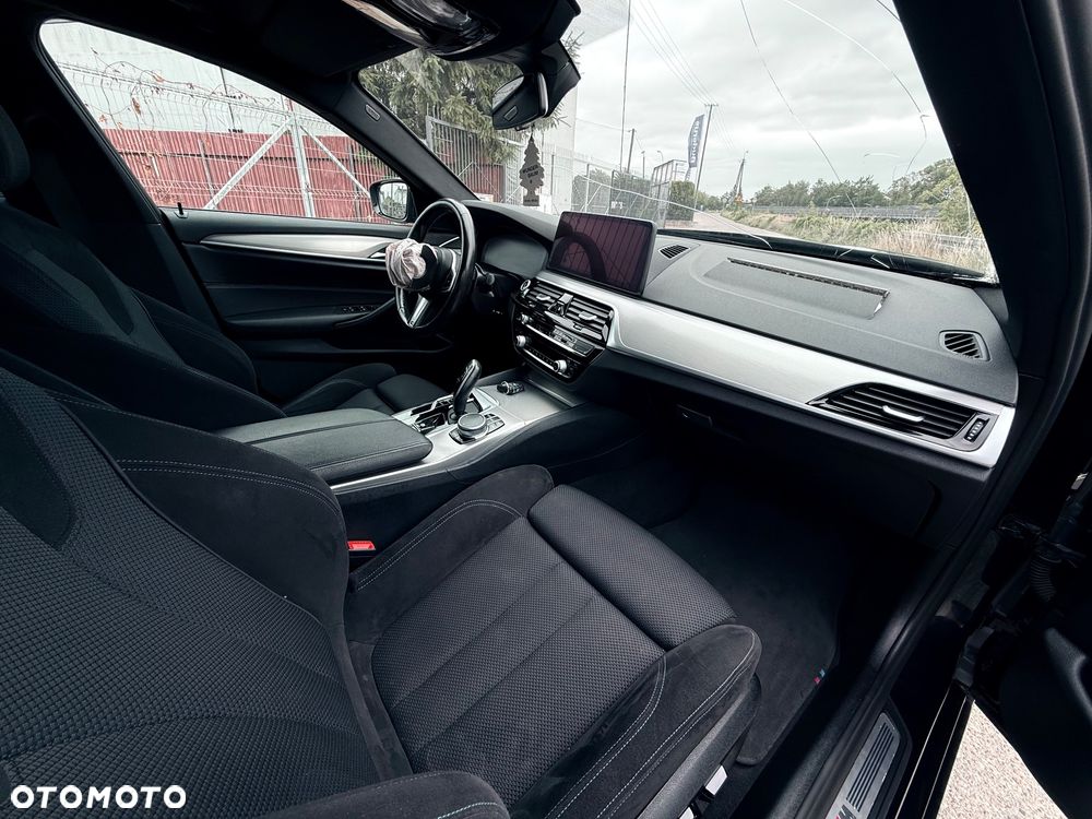 BMW Seria 5 520d xDrive M Sport sport - 8