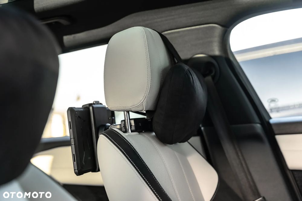 Land Rover Range Rover Velar 3.0d R-Dynamic SE - 34