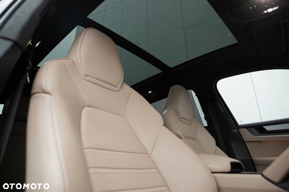 Porsche Cayenne - 33