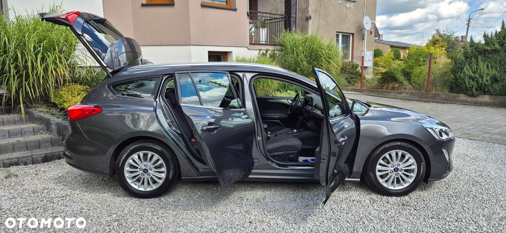 Ford Focus 2.0 EcoBlue Titanium - 28