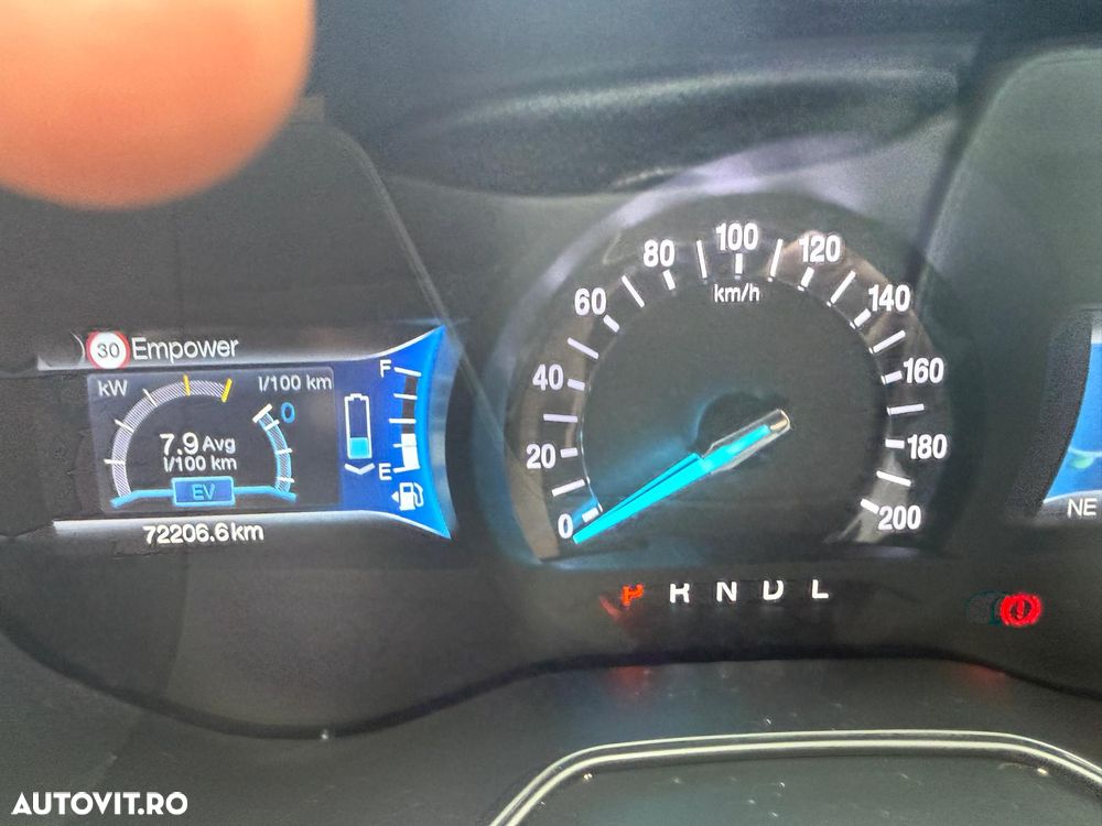 Ford Mondeo 2.0 HEV Vignale - 5