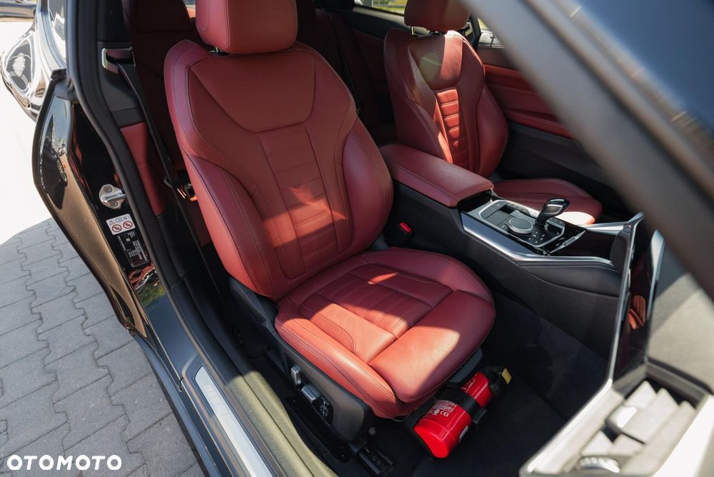 BMW Seria 4 M440i xDrive mHEV sport - 16