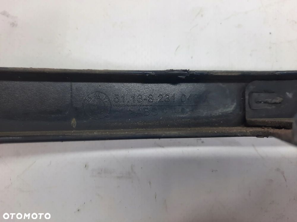 BMW E46 LISTWA POD LAMPĘ XENON LEWA ZAŚLEPKA SPRYSKIWACZA 8231043 - 4