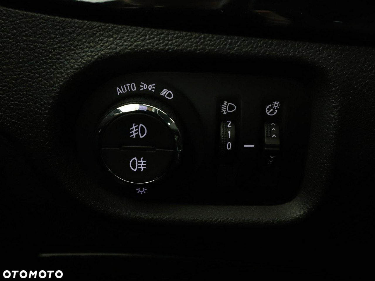 Opel Astra 1.4 Turbo Dynamic - 32