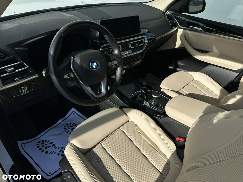 BMW X3 xDrive30e Advantage - 14