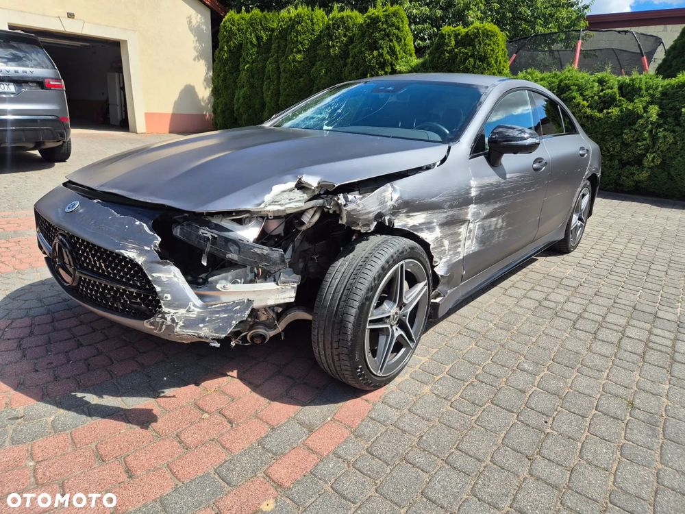 Mercedes-Benz CLS 300 d 4-Matic AMG - 5