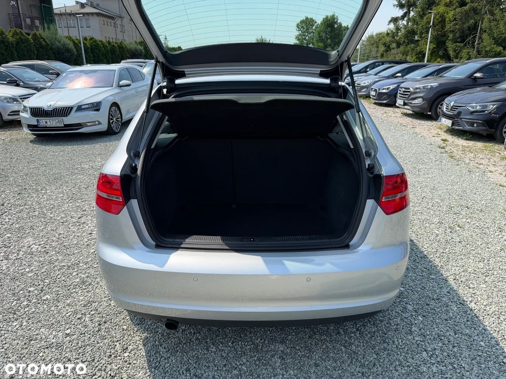Audi A3 Sportback 1.6 Attraction - 35