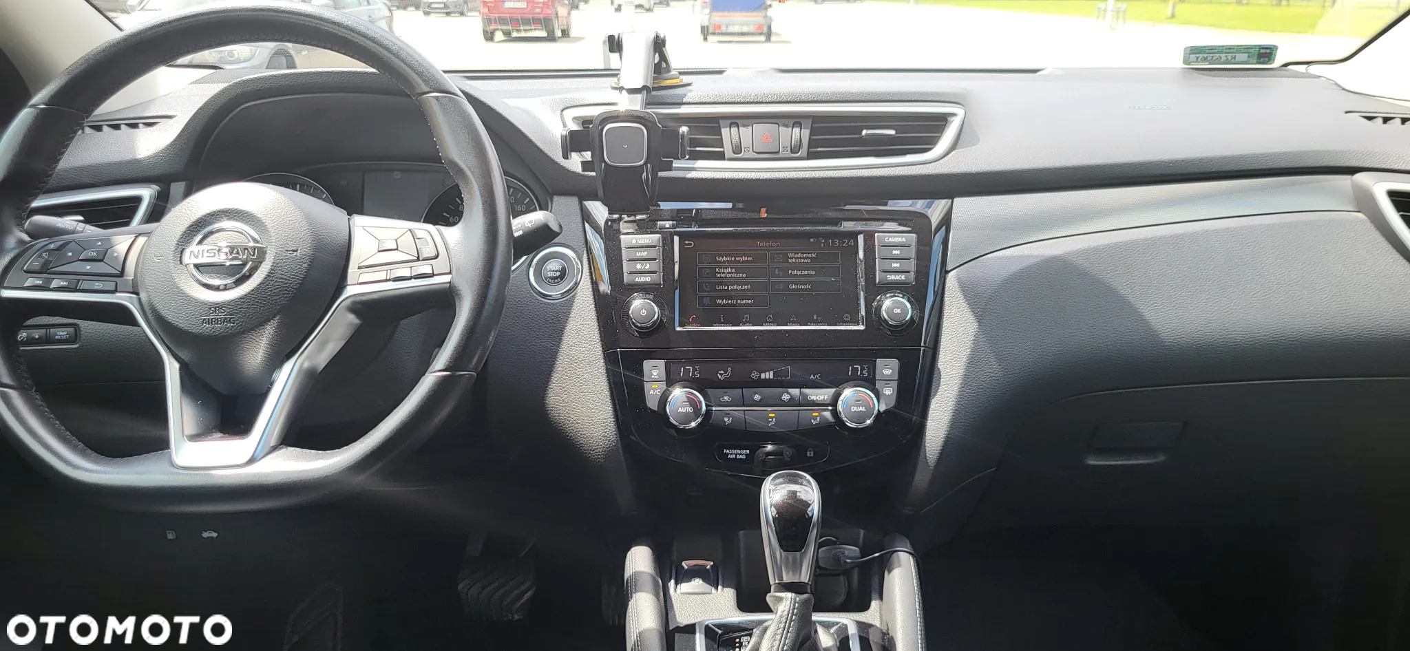 Nissan Qashqai 1.3 DIG-T N-Connecta DCT - 12