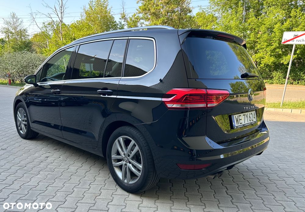 Volkswagen Touran 2023 photo 4