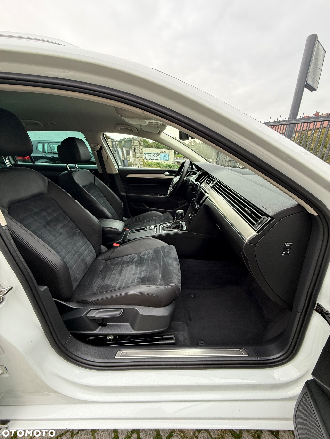Volkswagen Passat 2.0 TDI BMT 4Mot Highline DSG - 23