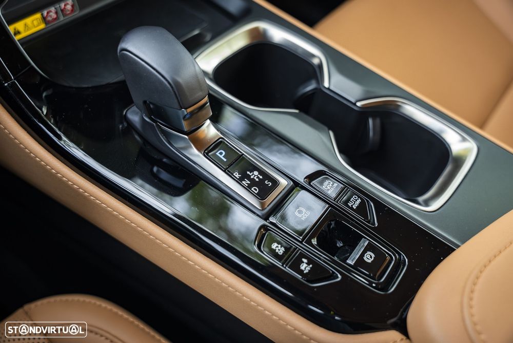 Lexus NX 450h+ Executive - 29