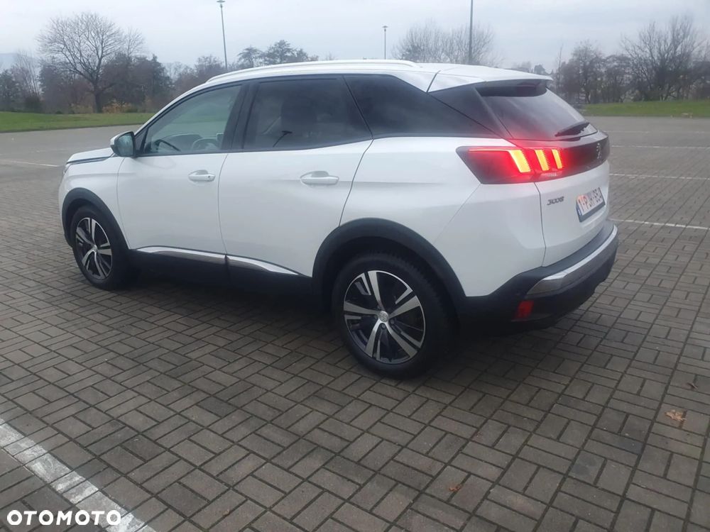Peugeot 3008 1.2 PureTech Allure S&S - 3