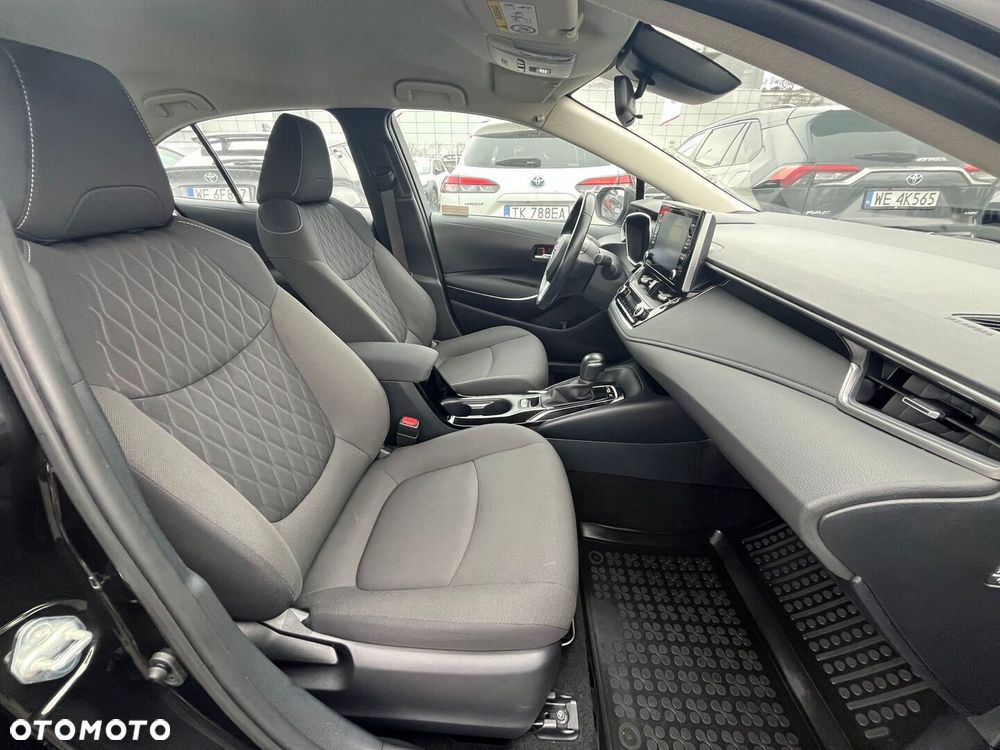 Toyota Corolla 1.8 Hybrid Comfort - 32