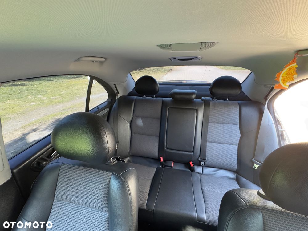 Mercedes-Benz Klasa C - 17