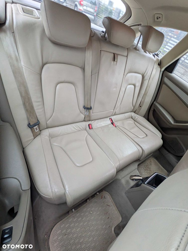 Audi A4 Avant - 6