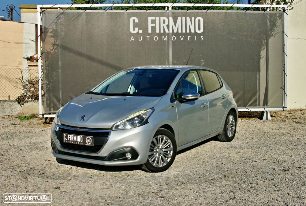 Peugeot 208 1.2 PureTech Style - 1