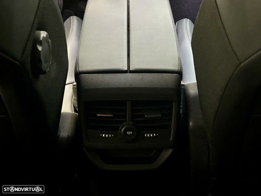 Peugeot 3008 1.2 PureTech Allure - 27