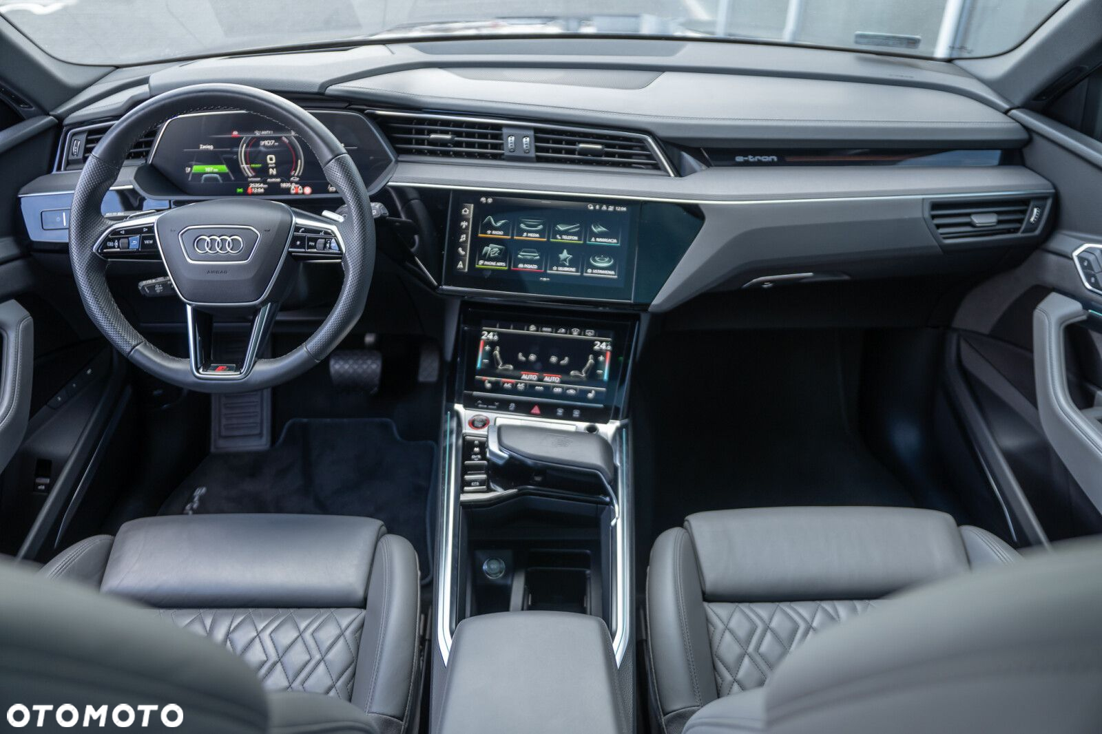 Audi e-tron - 20