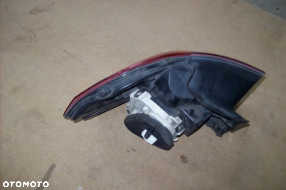 lampa tylna prawa vw touran ii - 3