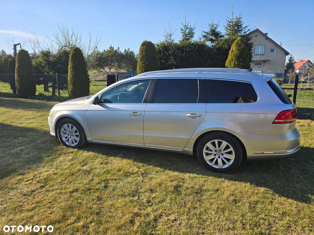 Volkswagen Passat 2.0 TDI BlueMotion Technology Exclusive - 6