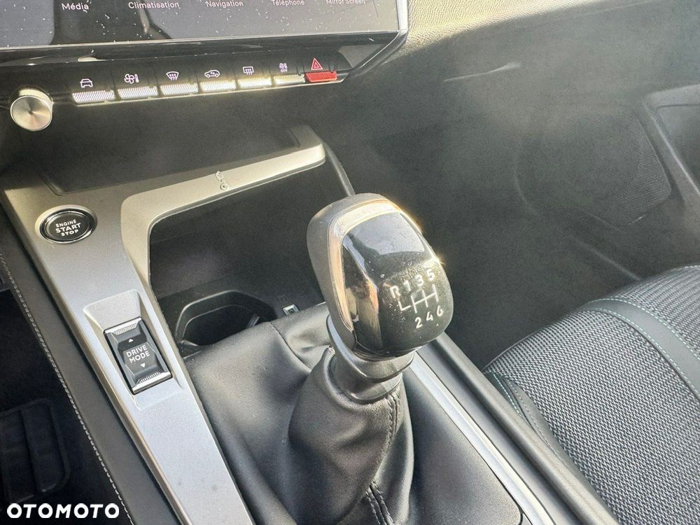Peugeot 308 - 15