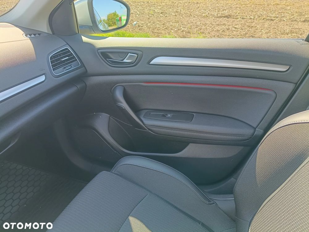 Renault Megane 1.3 TCe Intens - 13