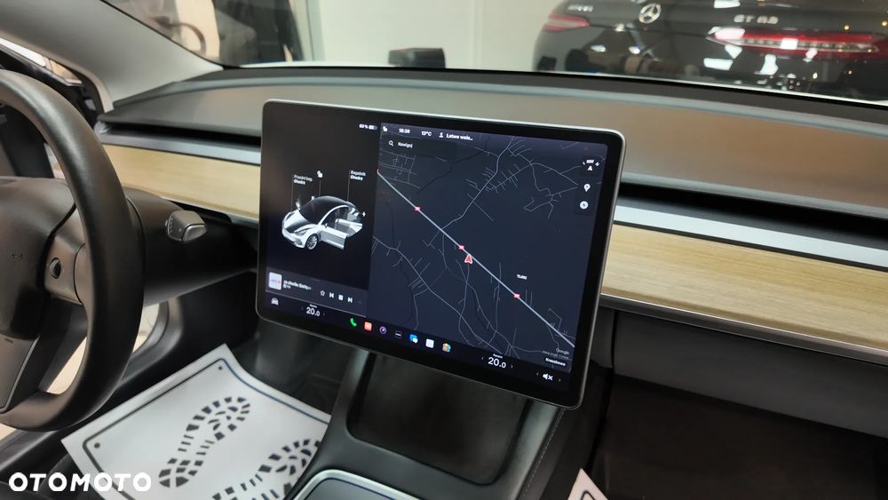Tesla Model 3 Standard Range Plus - 35